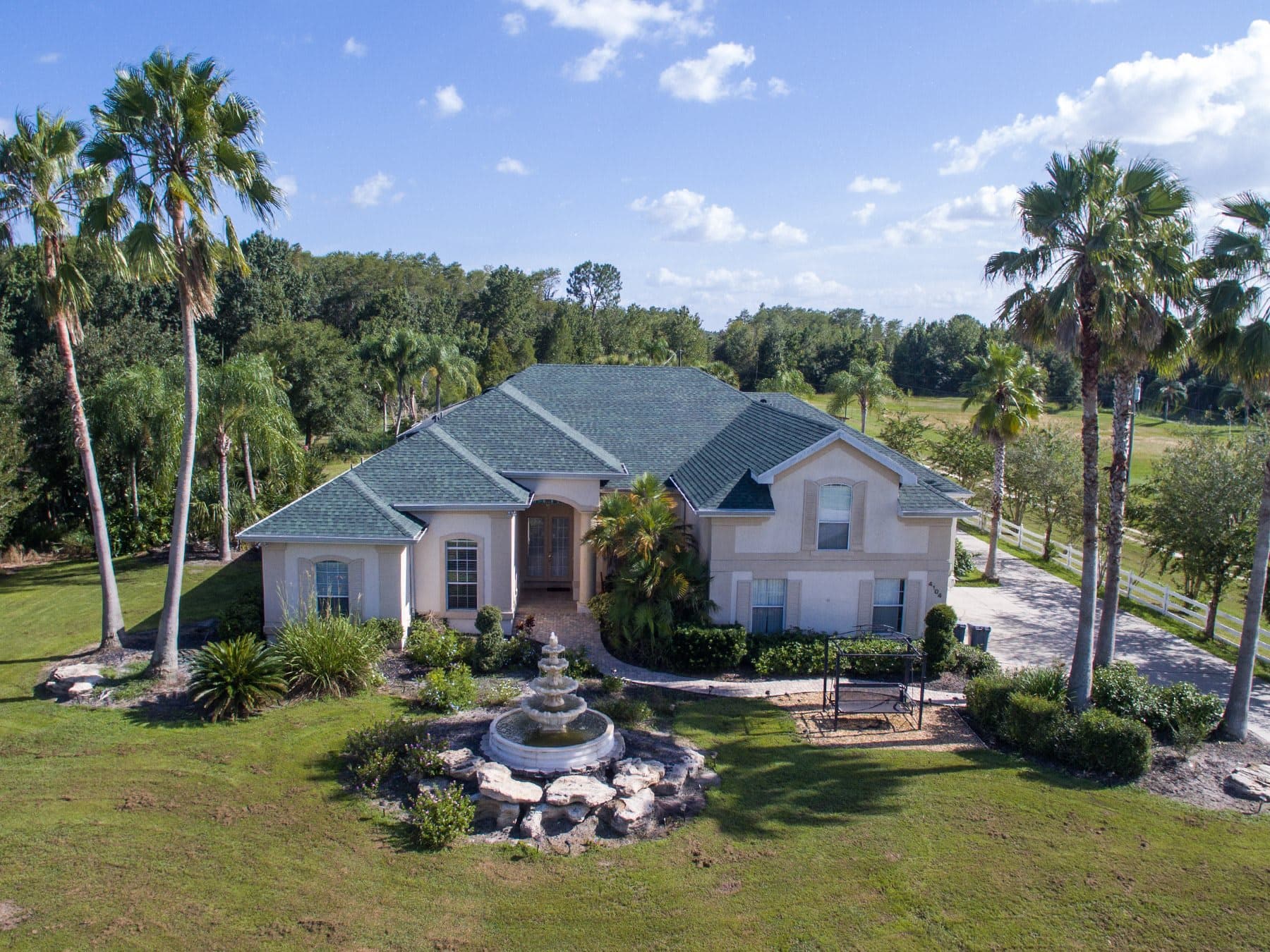 Foxtail Lodge in Kissimmee, FL - Main View