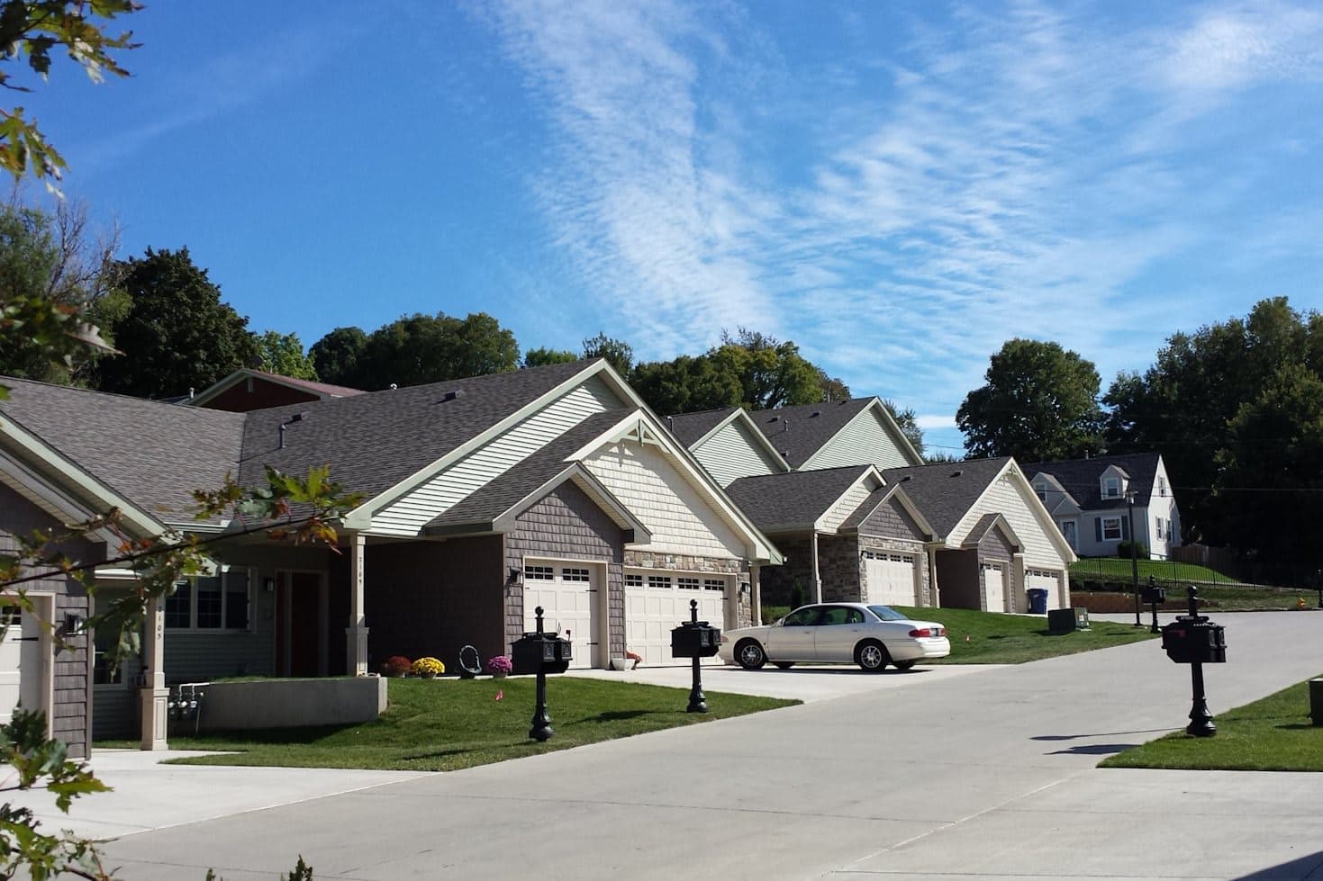 Friendship Manor in Rock Island, IL - Main View