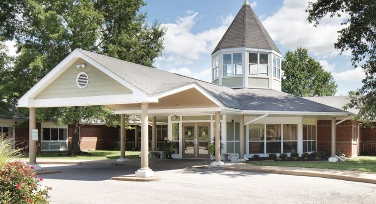 Garden View Care Center of O'Fallon in O'Fallon, MO - Main View