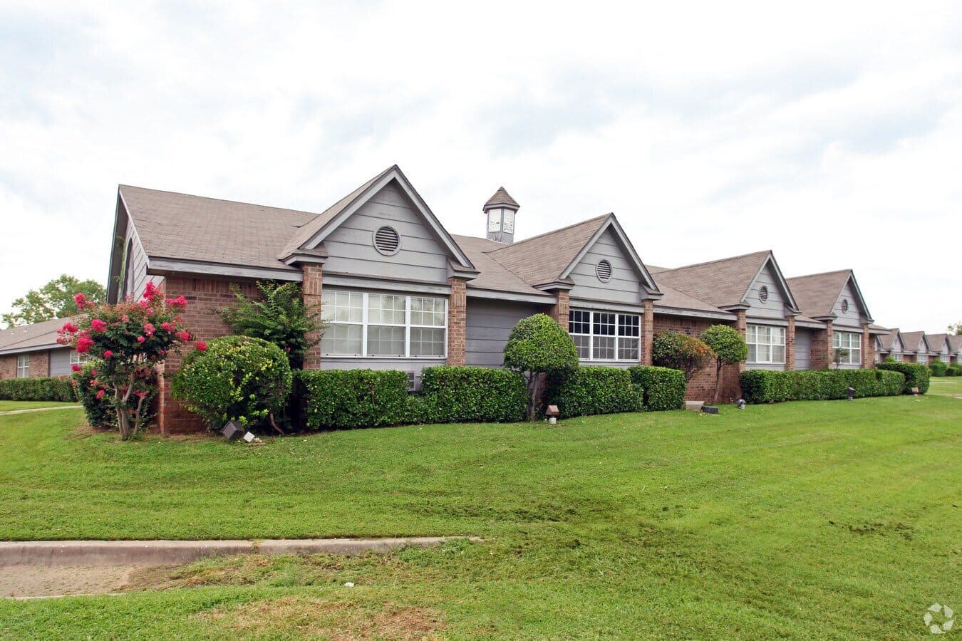 Glade Avenue Assisted Living in Bethany, OK
