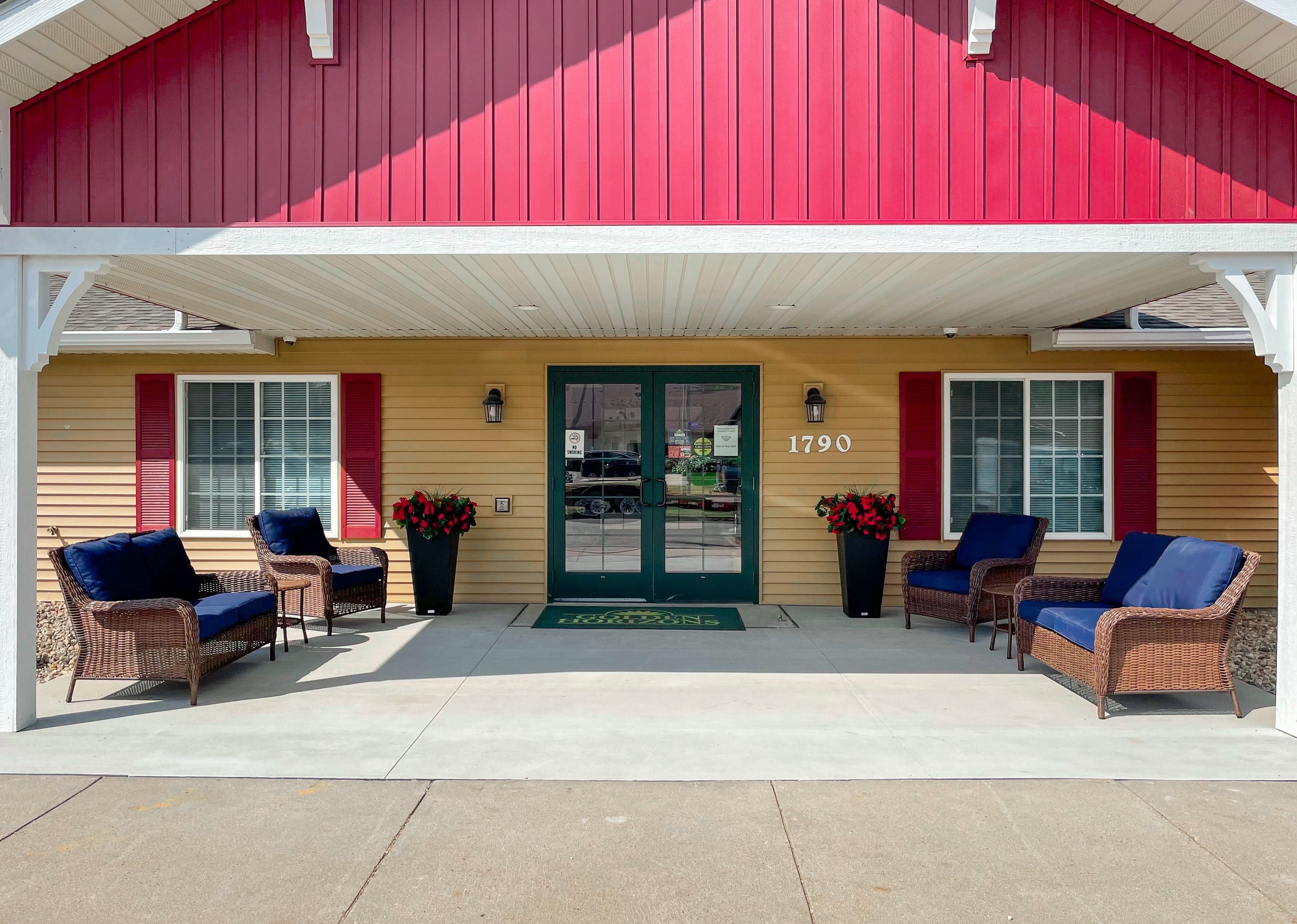 Golden Horizons of Worthington in Worthington, MN - Main View