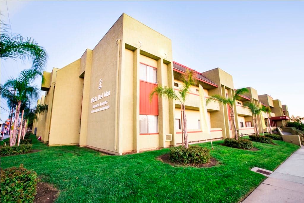 Vista Del Mar Senior Living in Long Beach, CA - Main View