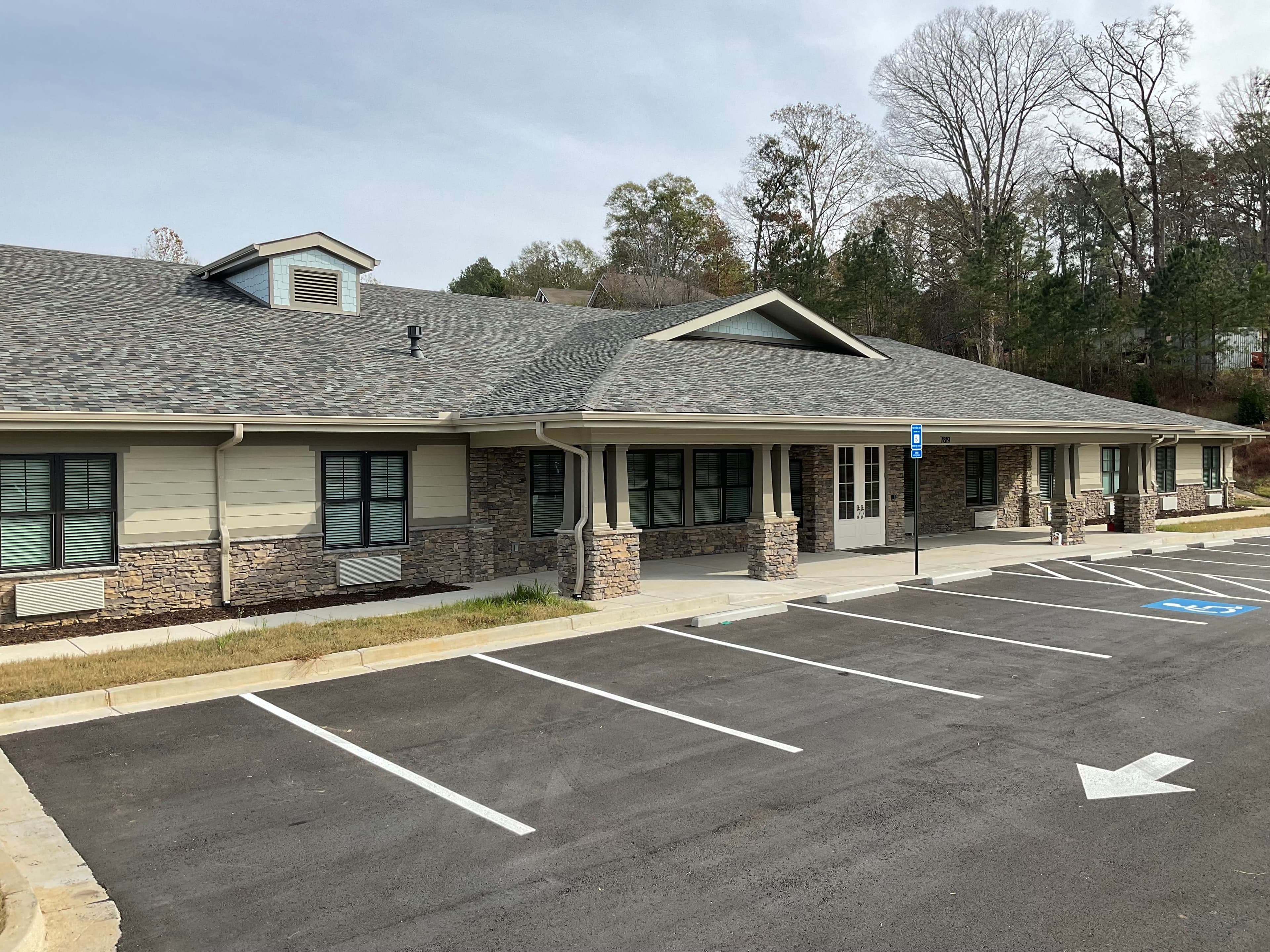 Grace Senior Living of Woodstock in Woodstock, GA - Main View