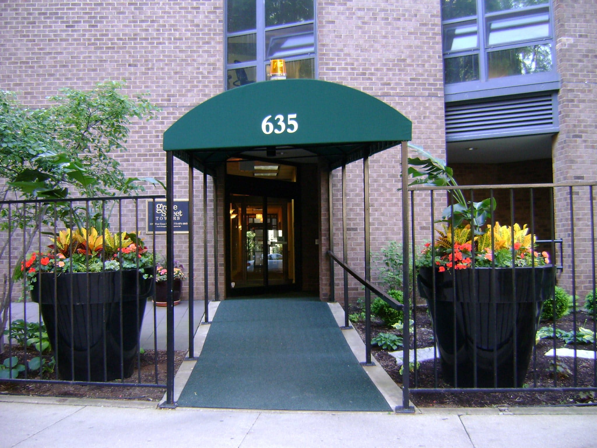 Grace Street Towers in Chicago, IL - Main View
