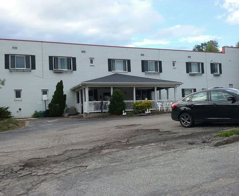 Gracious Living Personal Care Home in Pittsburgh, PA - Main View