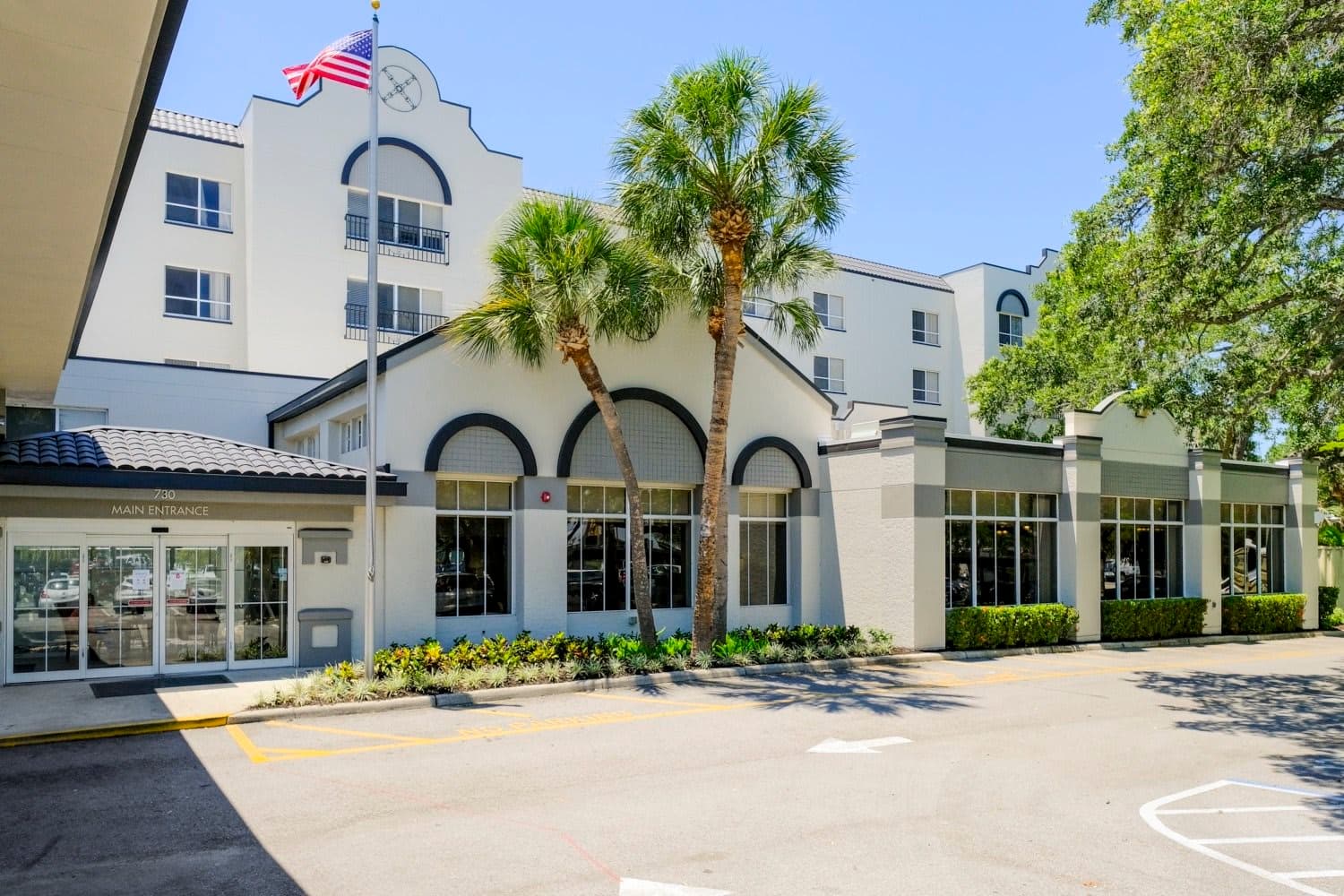 Grand Villa of Sarasota in Sarasota, FL - Main View