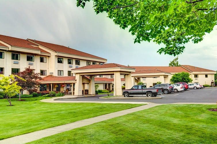 Grande Ronde Retirement Residence in La Grande, OR - Main View