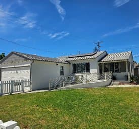 Namuag Guest Home in Long Beach, CA - Main View