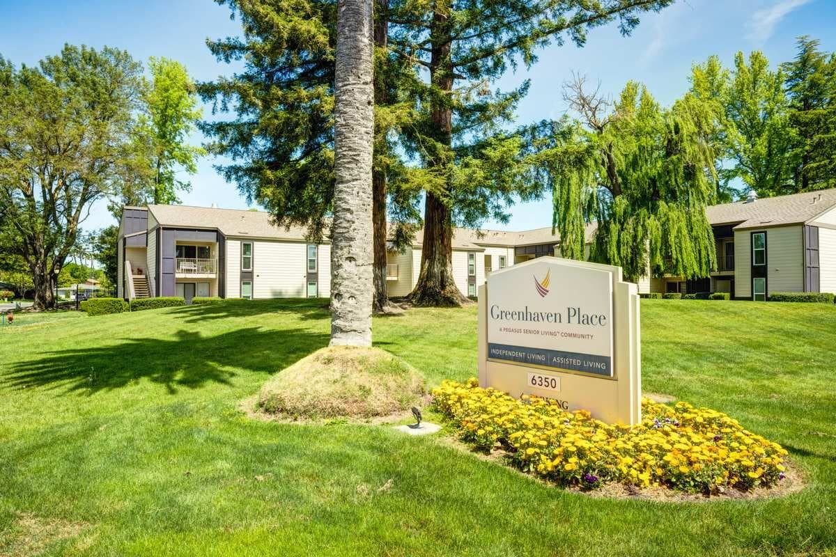 Greenhaven Place in Sacramento, CA - Main View