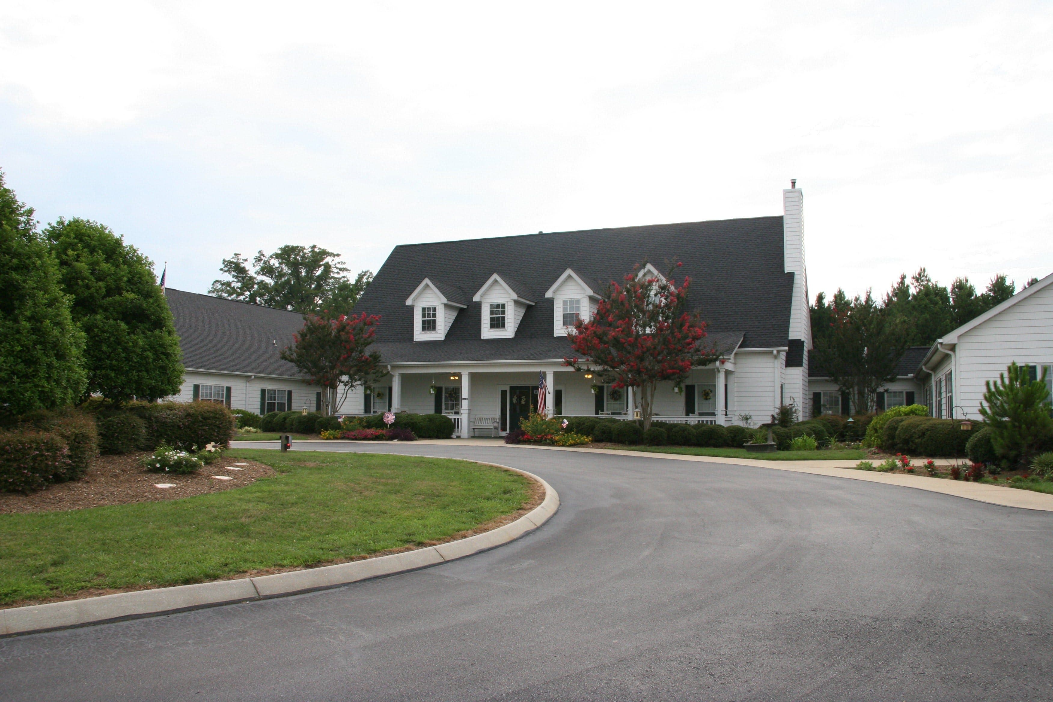 Greenville Glen in Greenville, SC - Main View