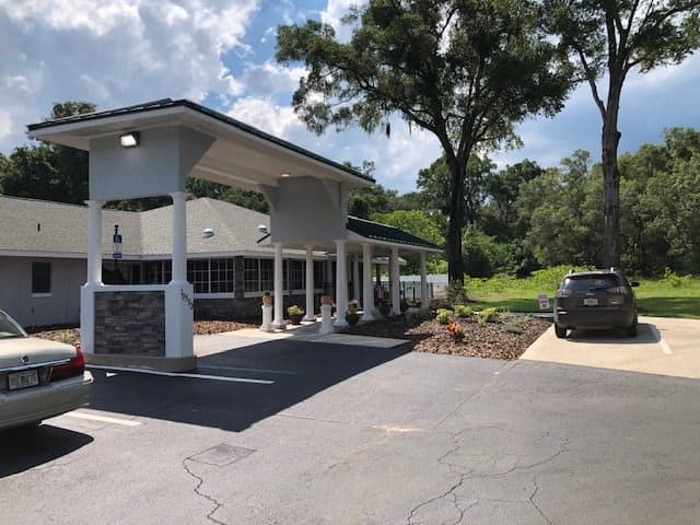 Hampton Manor Belleview in Belleview, FL