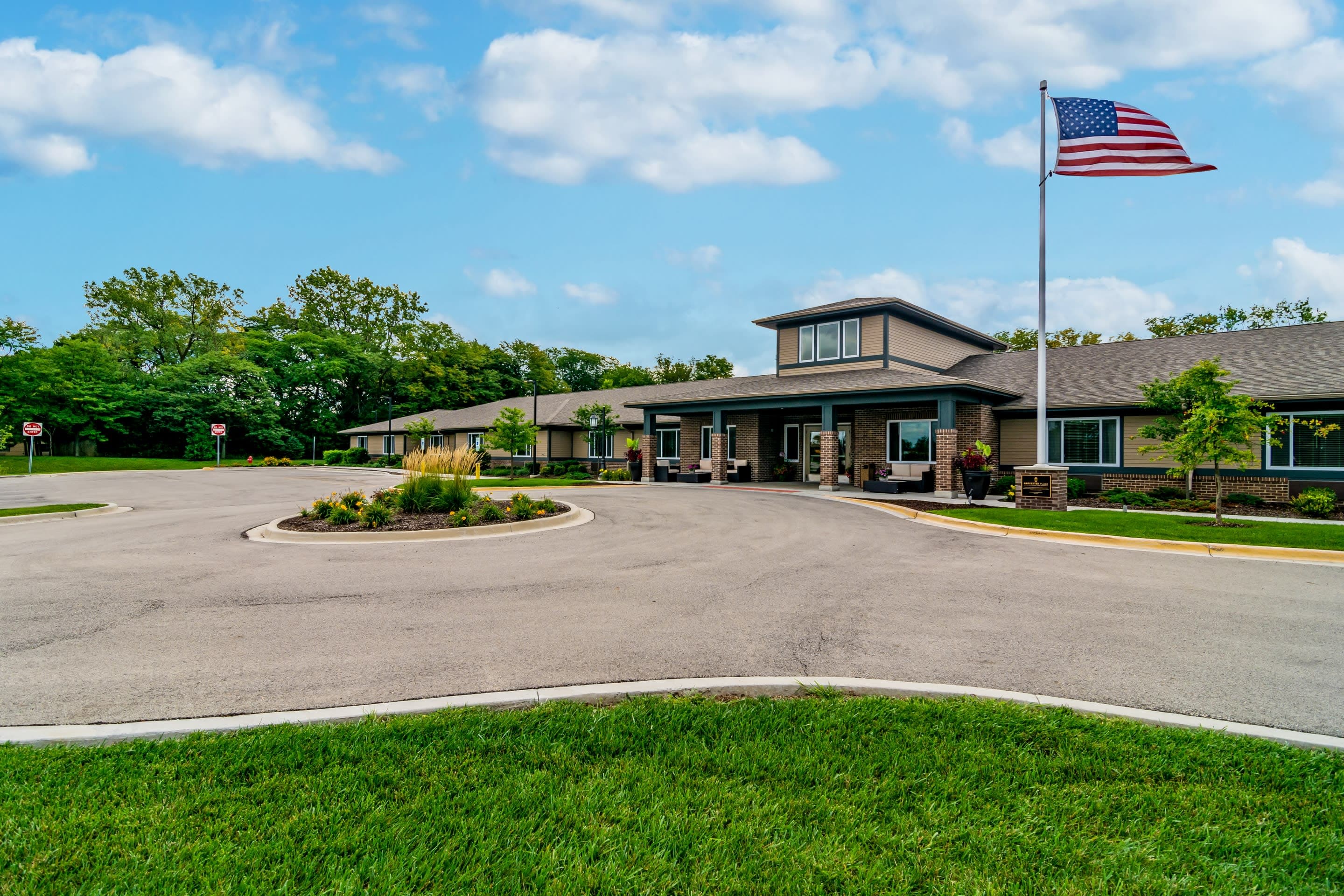 Harvester Place in Burr Ridge, IL - Main View