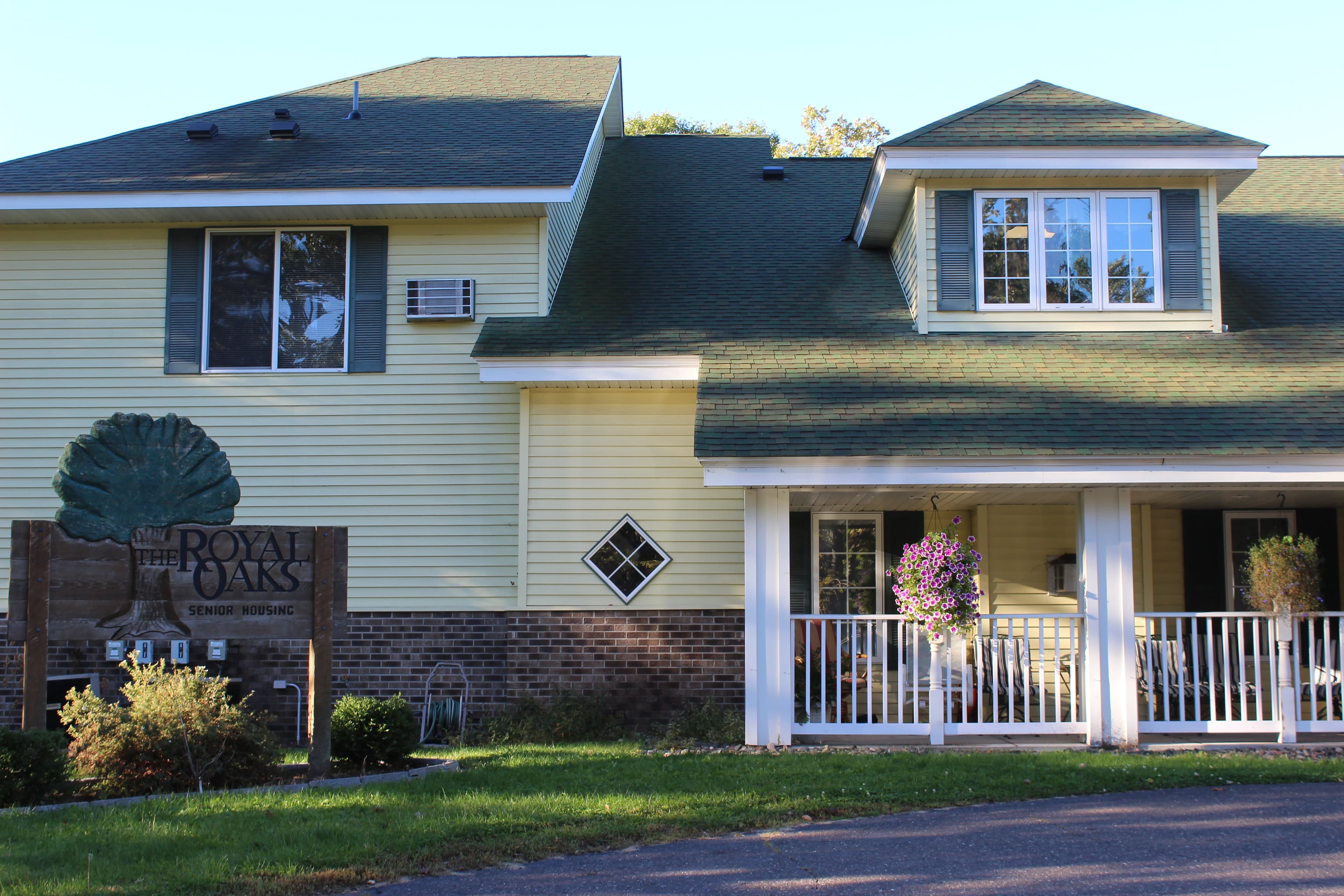 Hearthside Assisted Living and Evergreen Senior Living in Osceola, WI - Main View