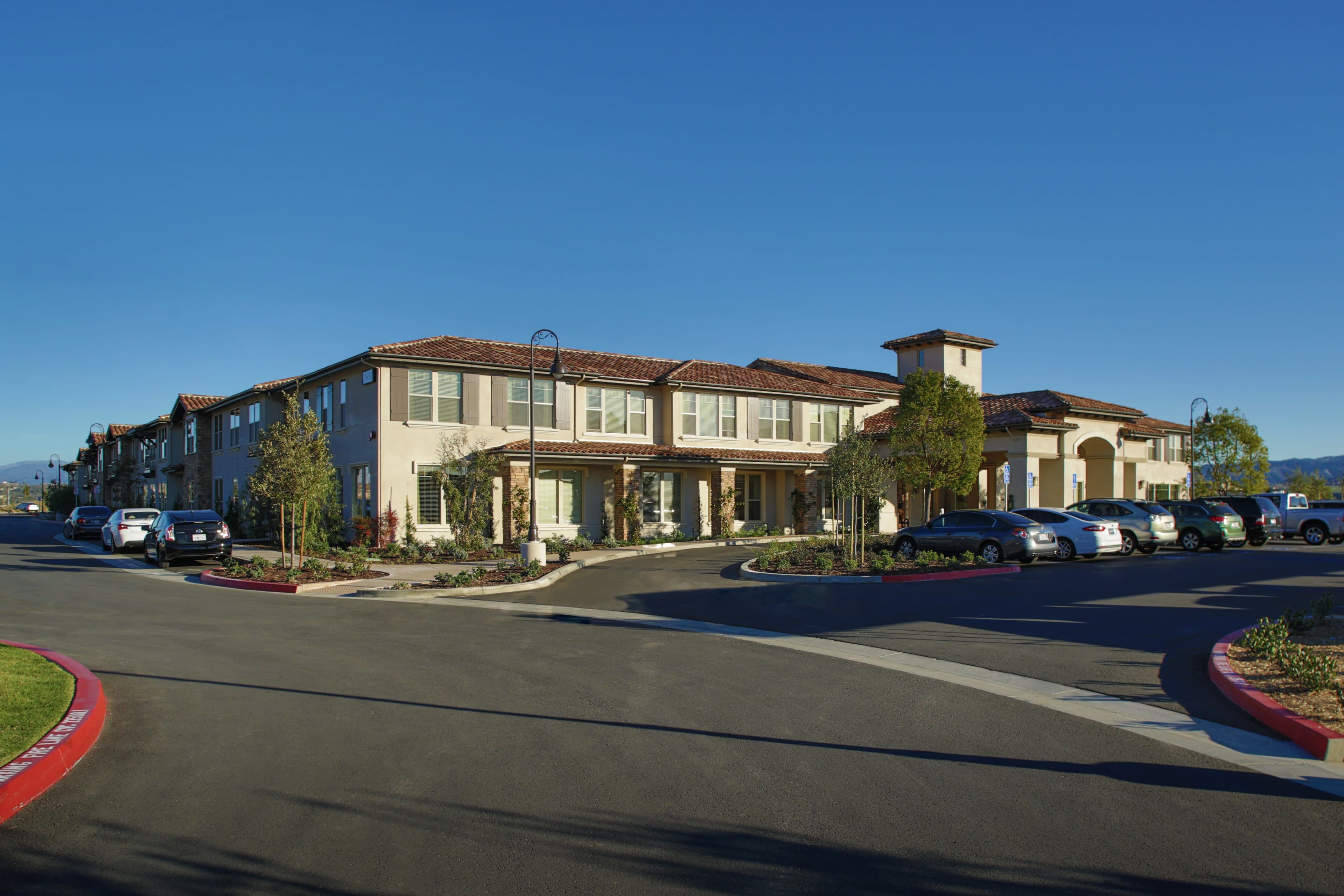 Oakmont Of Santa Clarita - Senior living in Santa Clarita, California