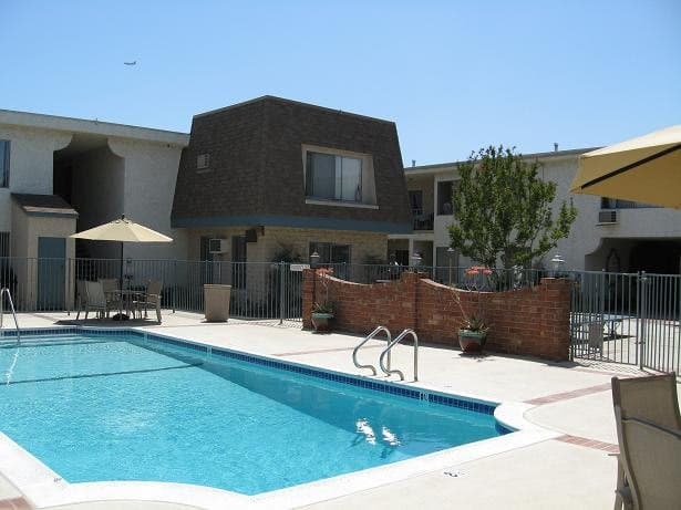 Heritage Park at Woodman - Senior Apartments in Panorama City, CA