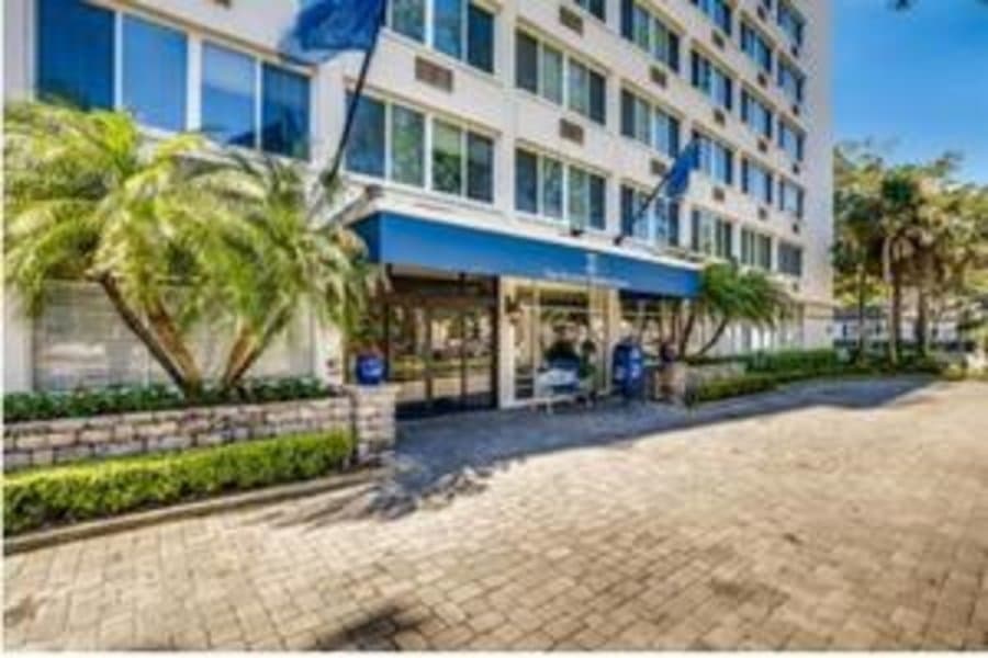 Hillcrest Hampton House in Orlando, FL - Main View