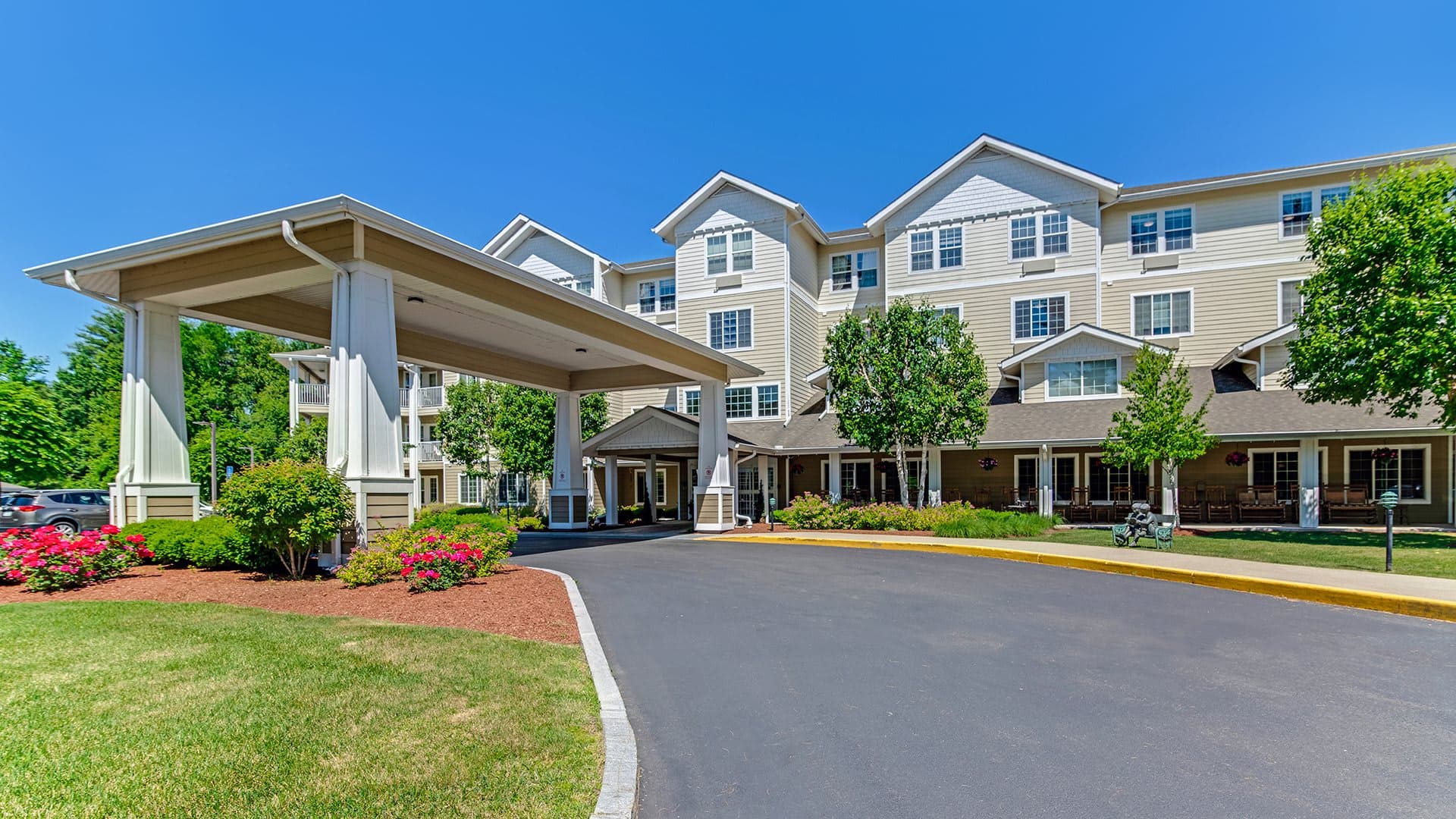 Holiday Birch Heights in Derry, NH