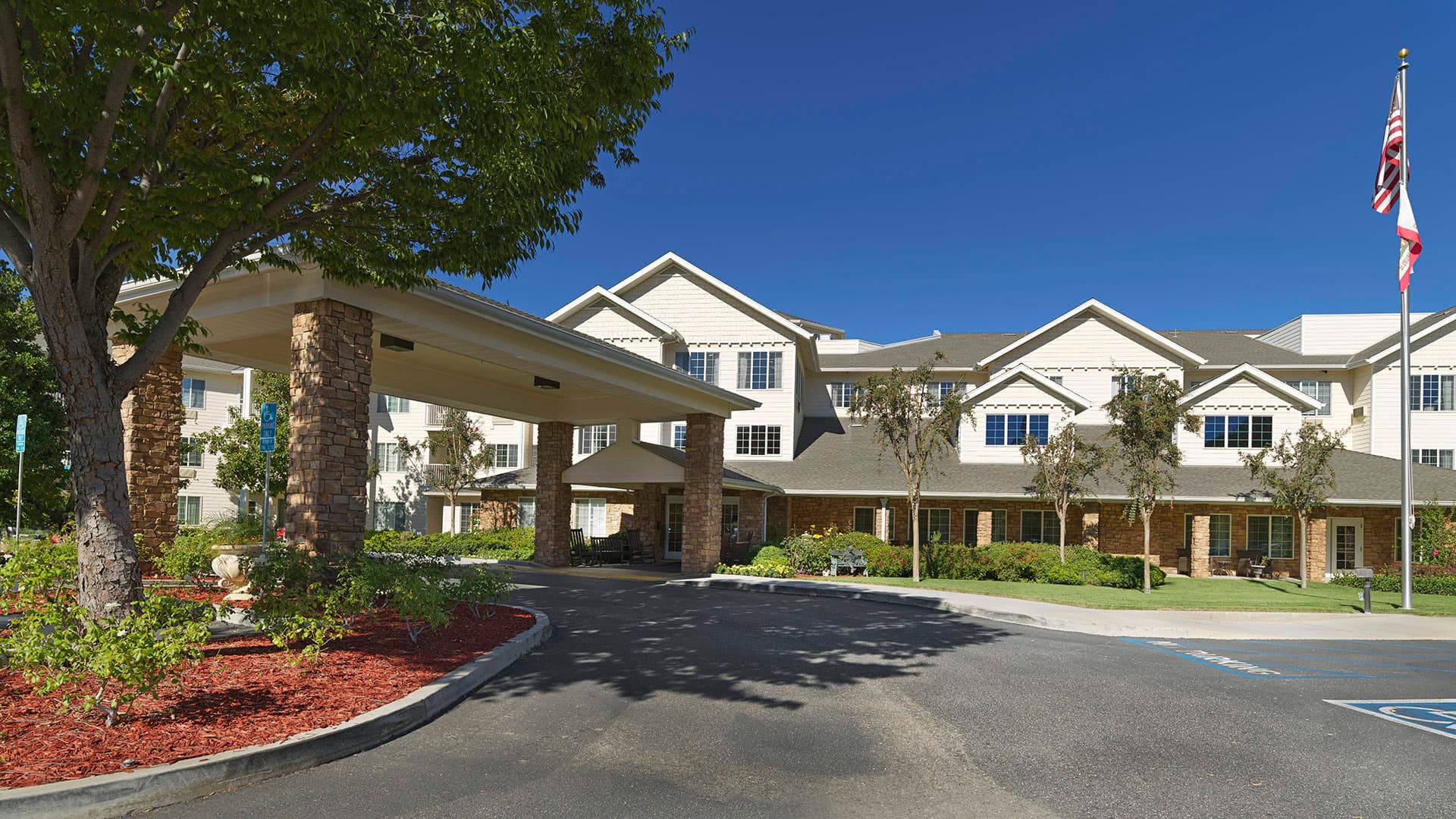 Holiday Golden Oaks in Yucaipa, CA - Main View