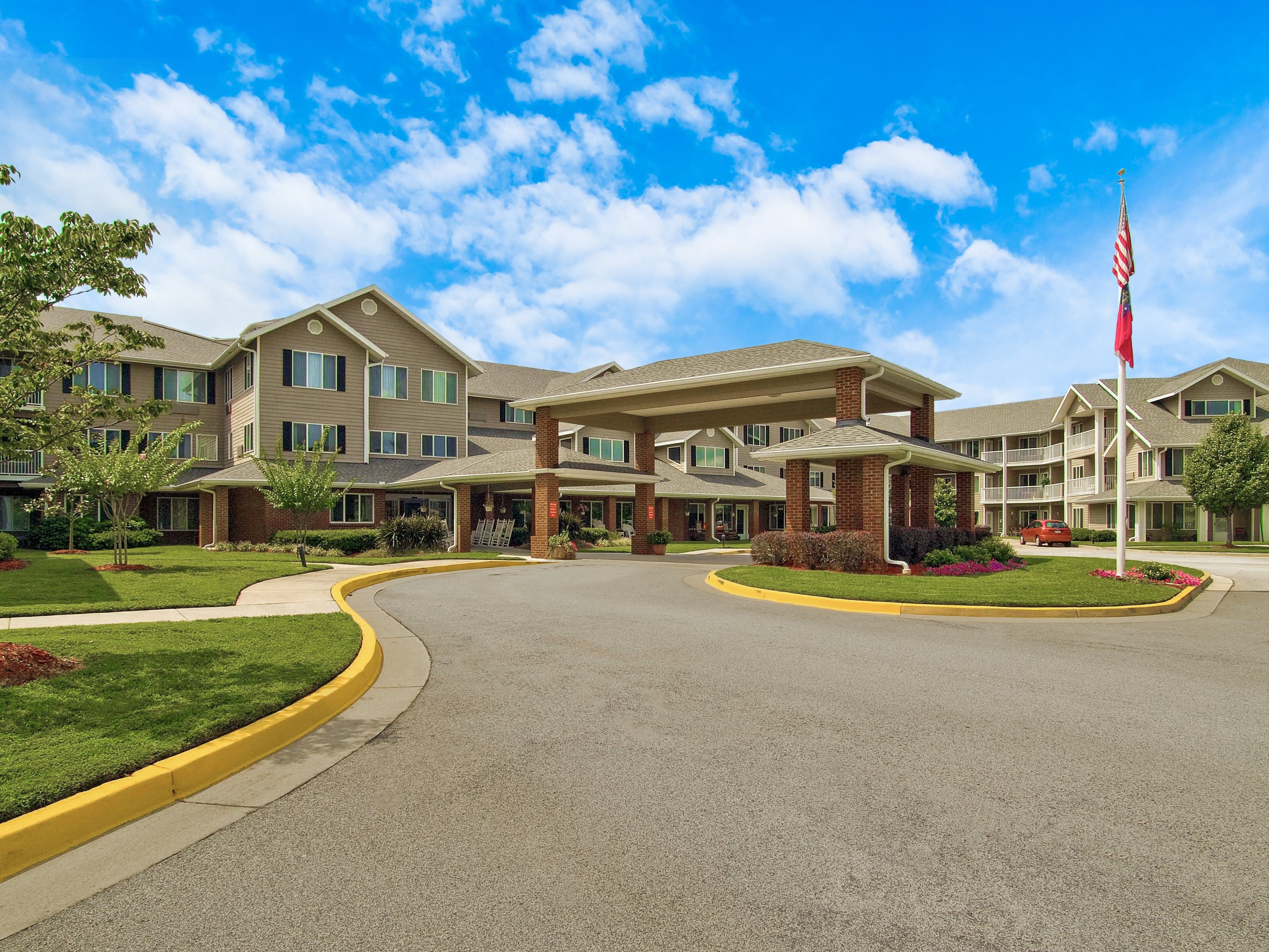Holiday Pinegate in Macon, GA - Main View