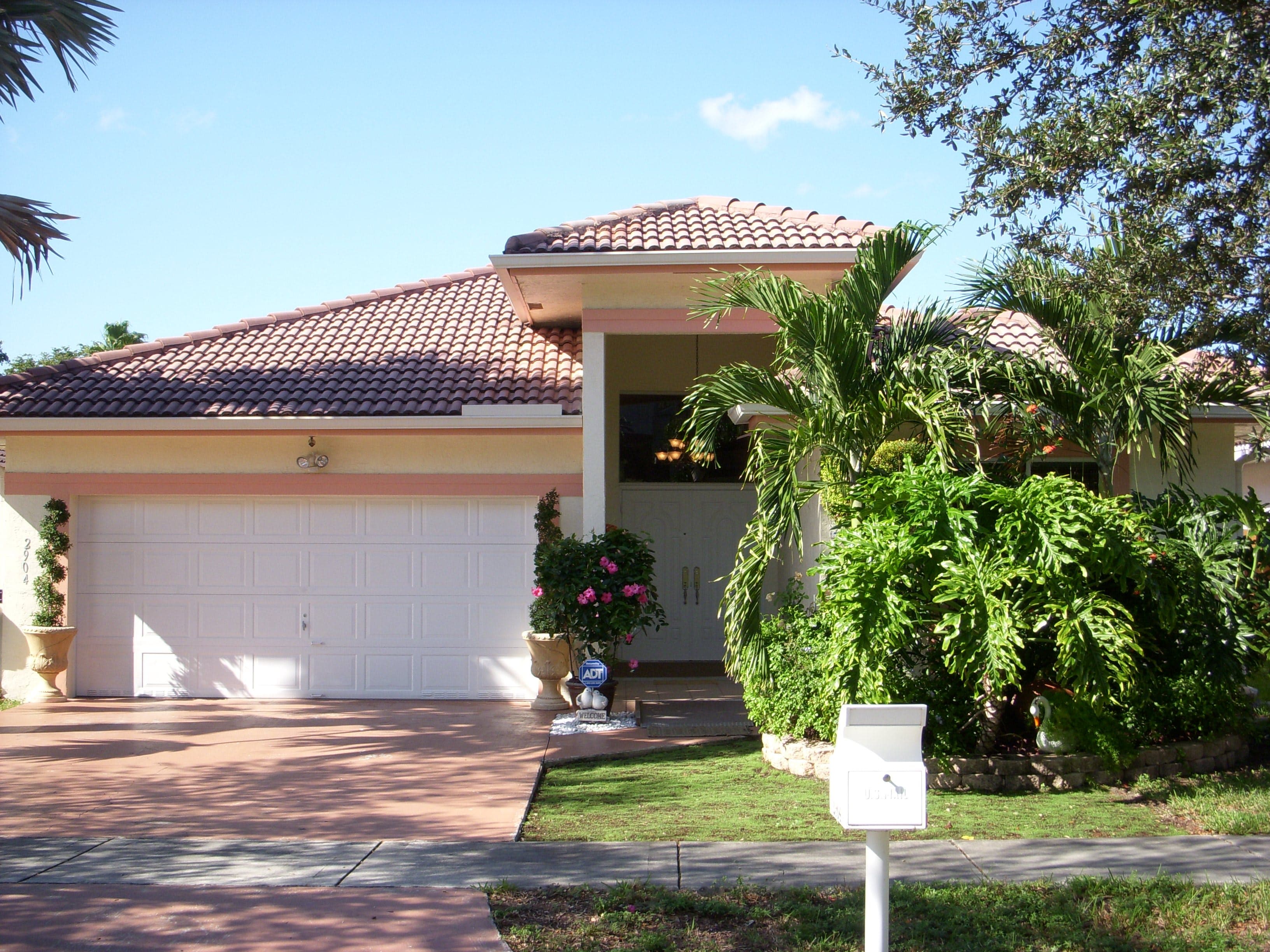 Holy Garden Assisted Living Facility in Hollywood, FL - Main View
