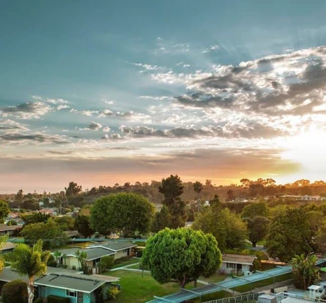 Wesley Palms in San Diego, CA - Main View