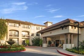 Royal Oaks Inn in Thousand Oaks, CA - Main View