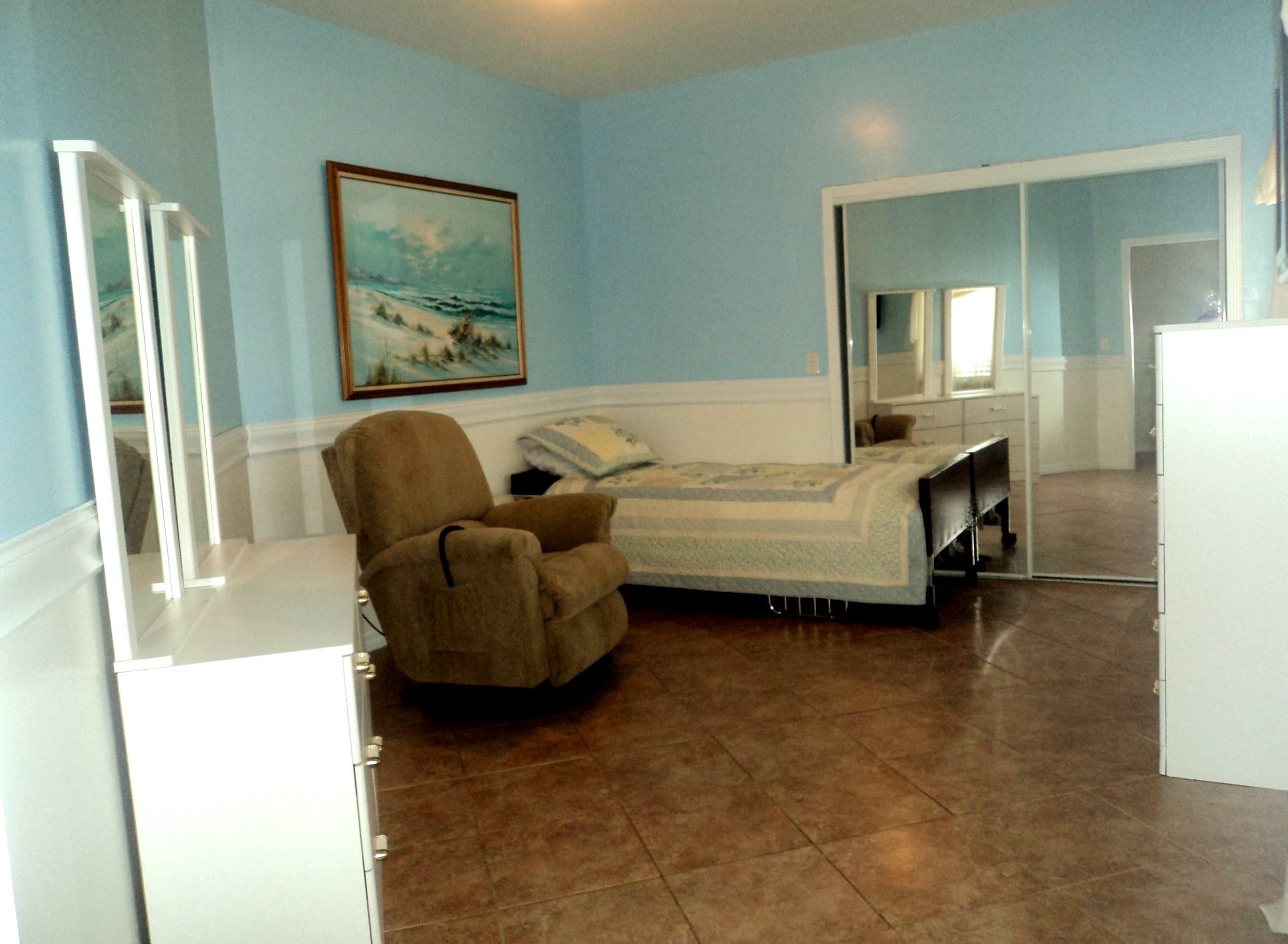Humphrey Assisted Living Facility in Tampa, FL - Main View