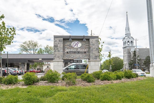 Jardin Royal Garden Inc. in Orleans, ON