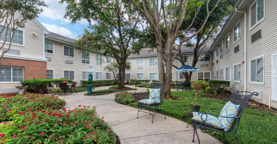 Juniper Village at Preston Hollow in Dallas, TX - Main View