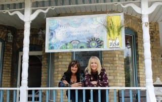 Kaleidoscope Cottage in Saint Thomas, ON