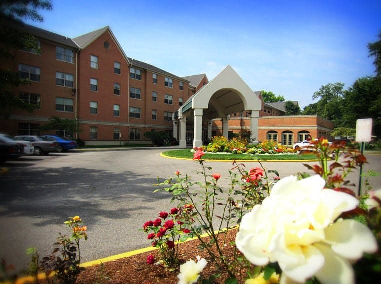 Kensington Place in Columbus, OH - Main View