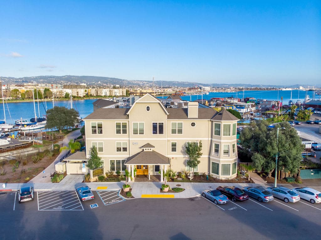 Oakmont Of Mariner Point in Alameda, CA - Main View