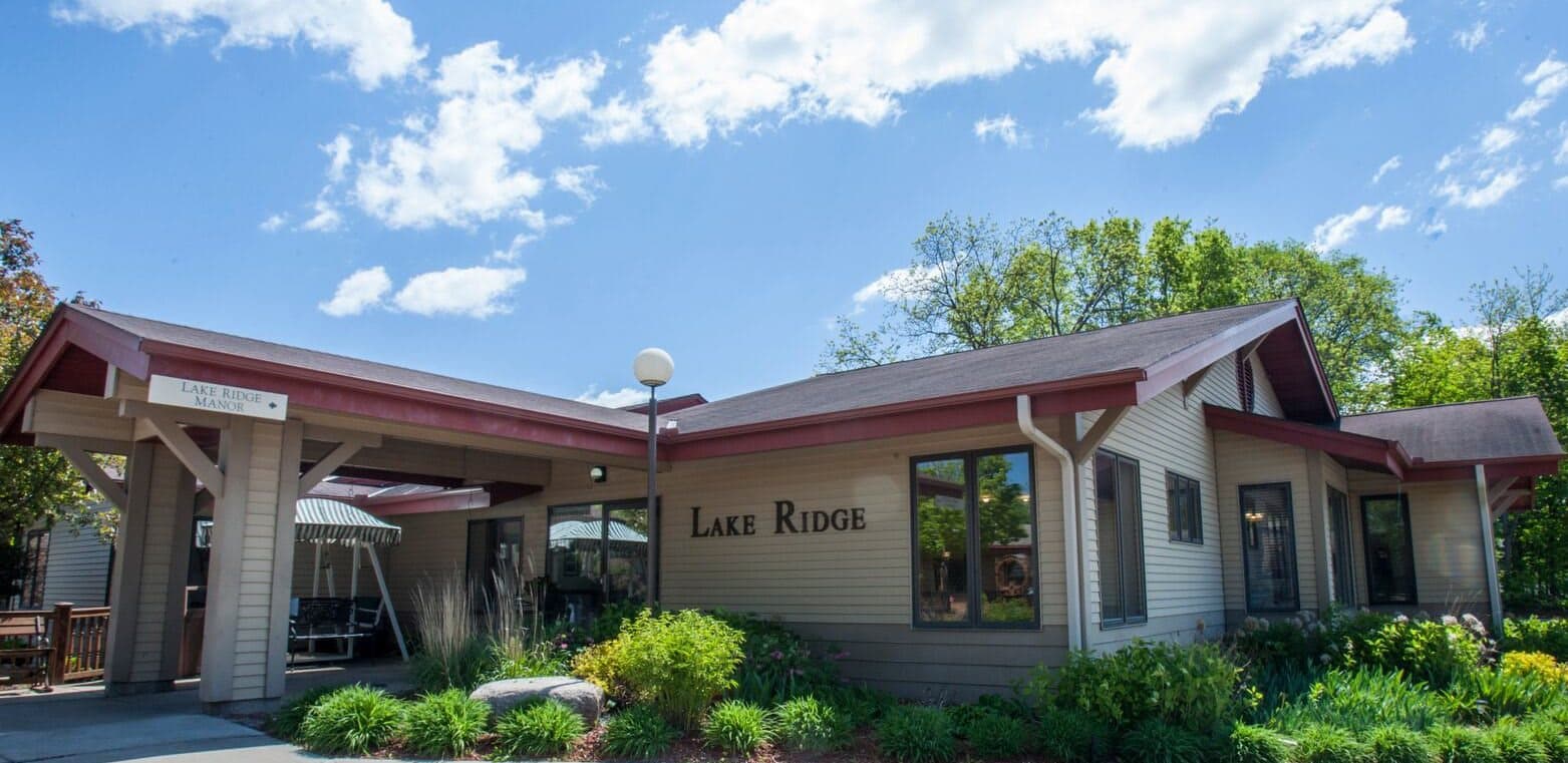 Lake Ridge Senior Health and Living Health Care Center in Buffalo, MN