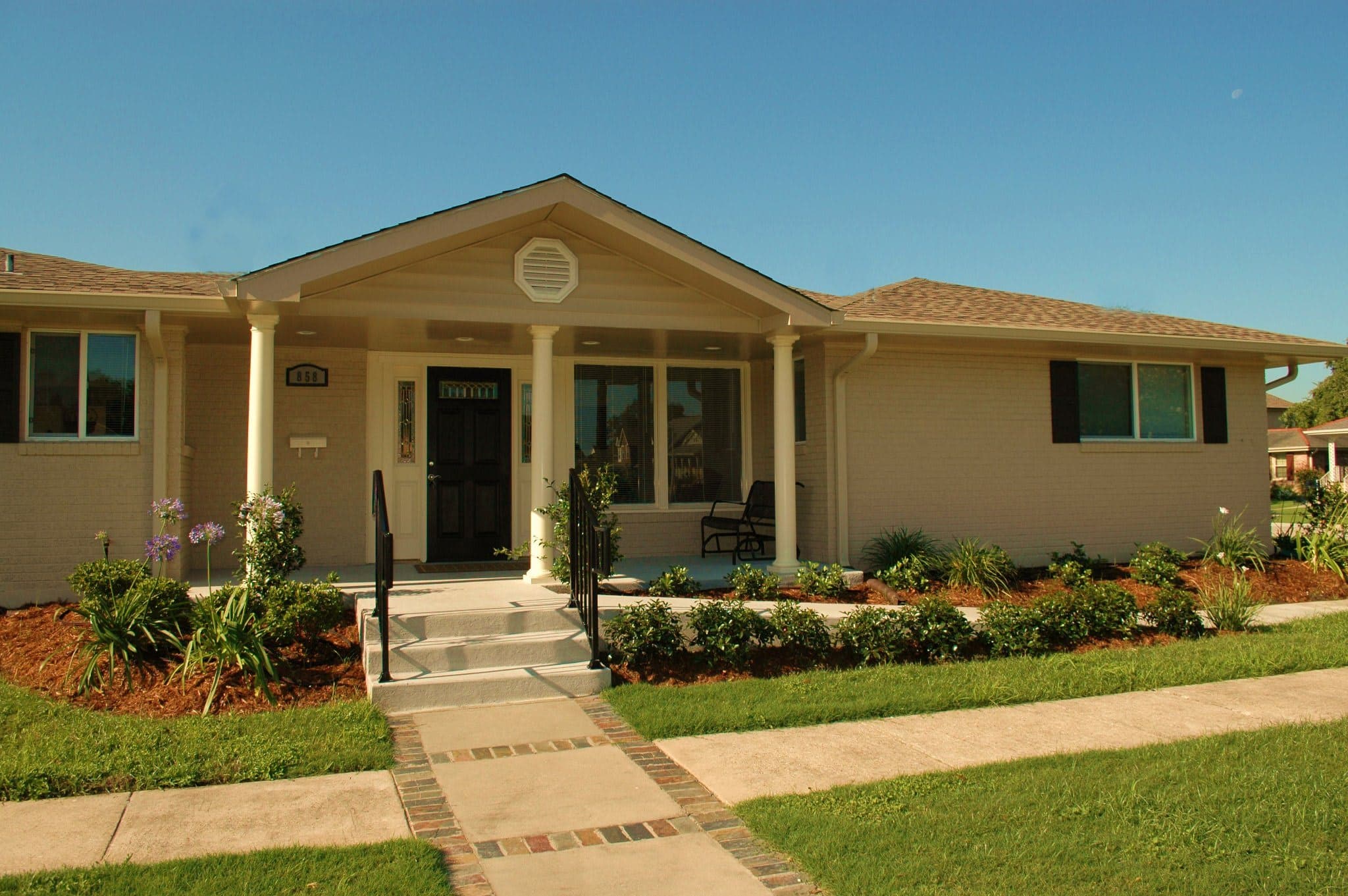 Lakeview House in New Orleans, LA - Main View