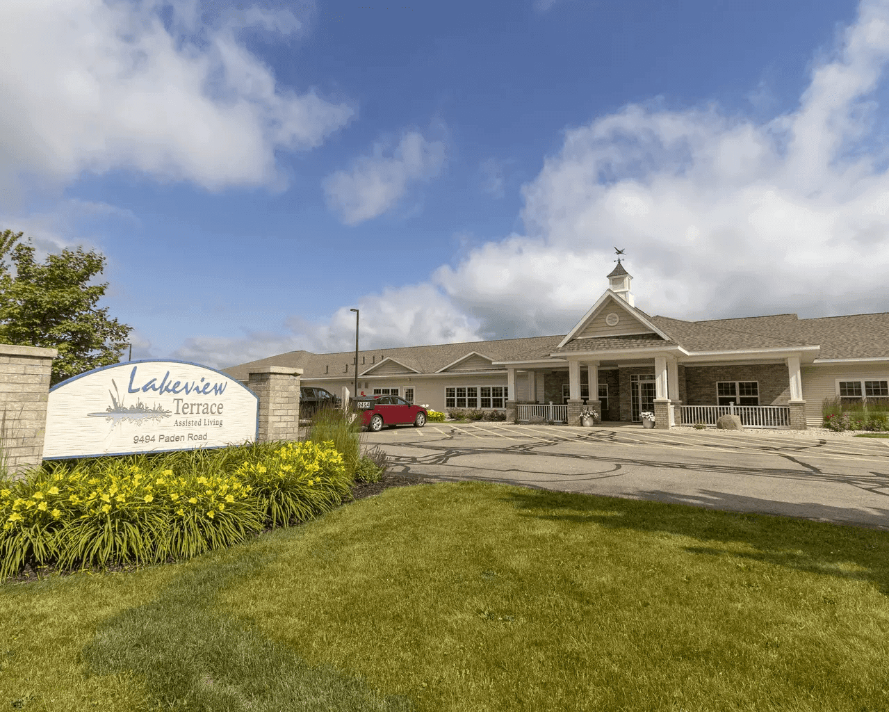 Lakeview Terrace Assisted Living in Lakeview, MI - Main View