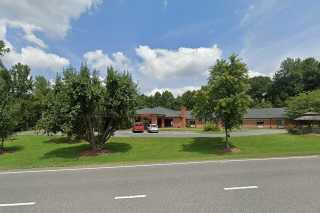 Lakewood Care Center in Denver, NC - Main View