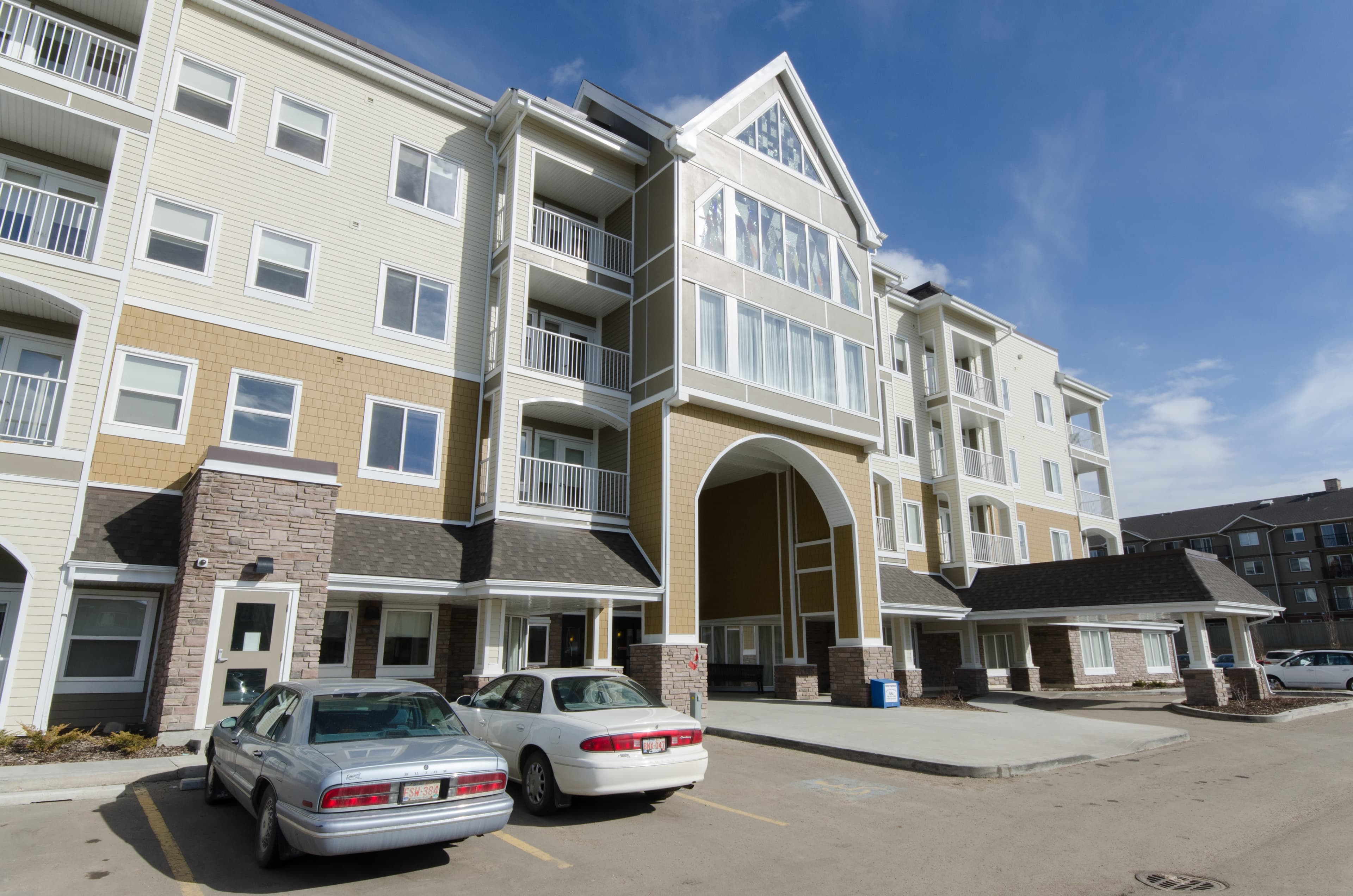 Laurel Heights Retirement Residence in Edmonton, AB