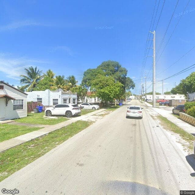 Lincoln Manor in Hollywood, FL - Main View