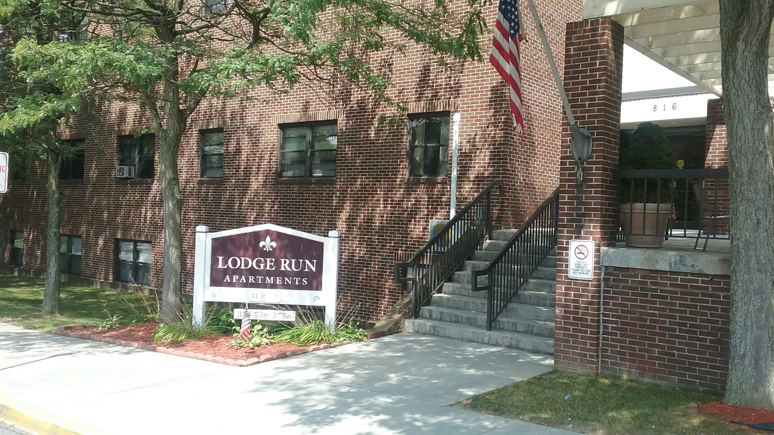 Lodge Run Apartments in Portage, PA - Main View