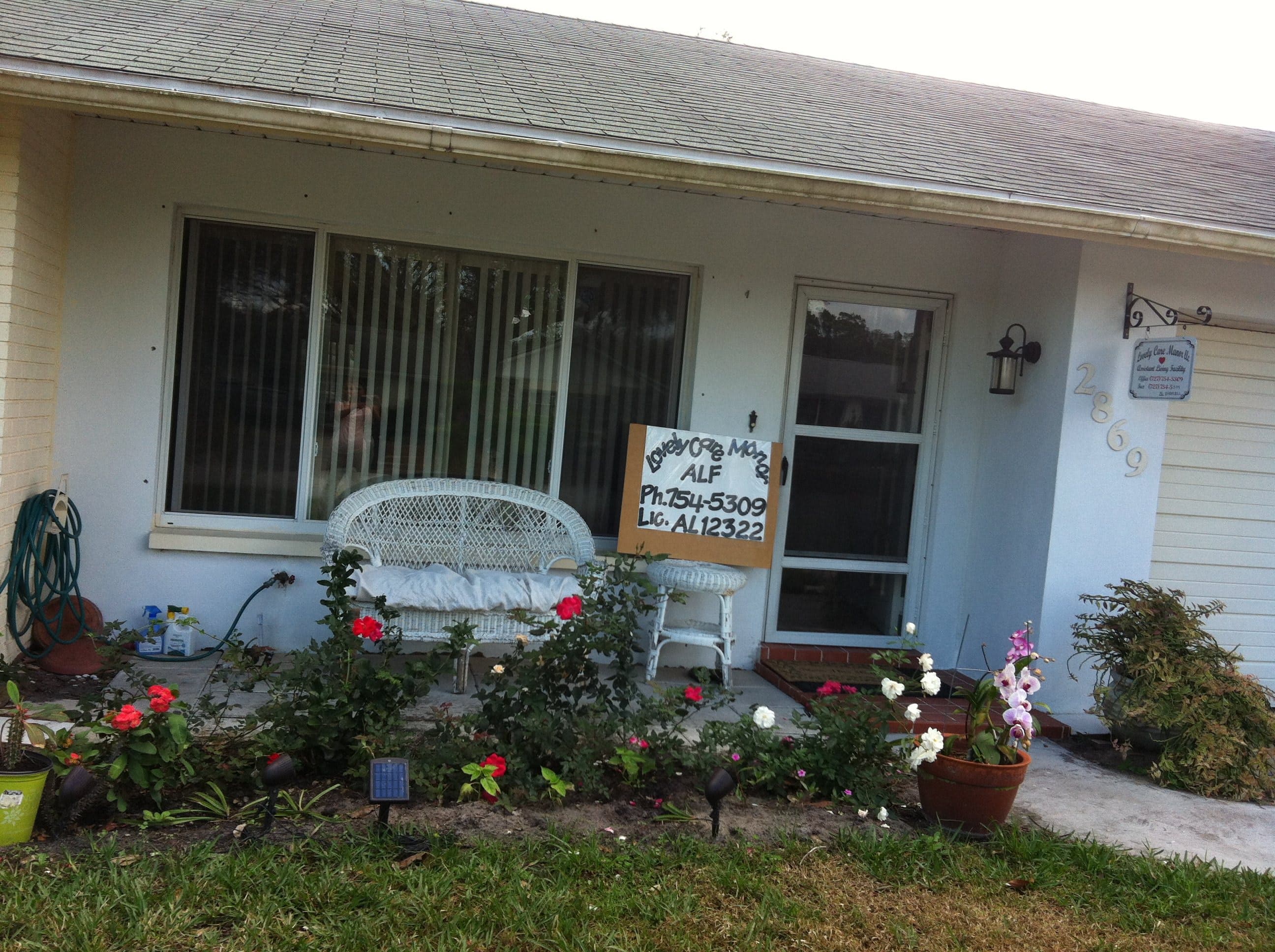 Lovely Care Manor in Clearwater, FL - Main View