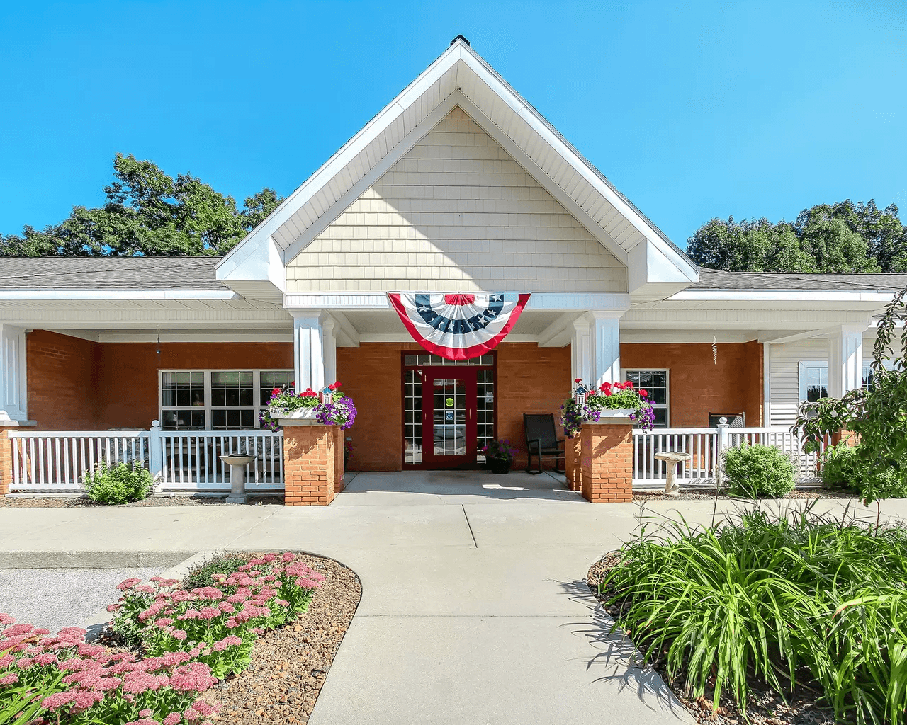 Ludington Woods Assisted Living and Memory Care in Ludington, MI - Main View