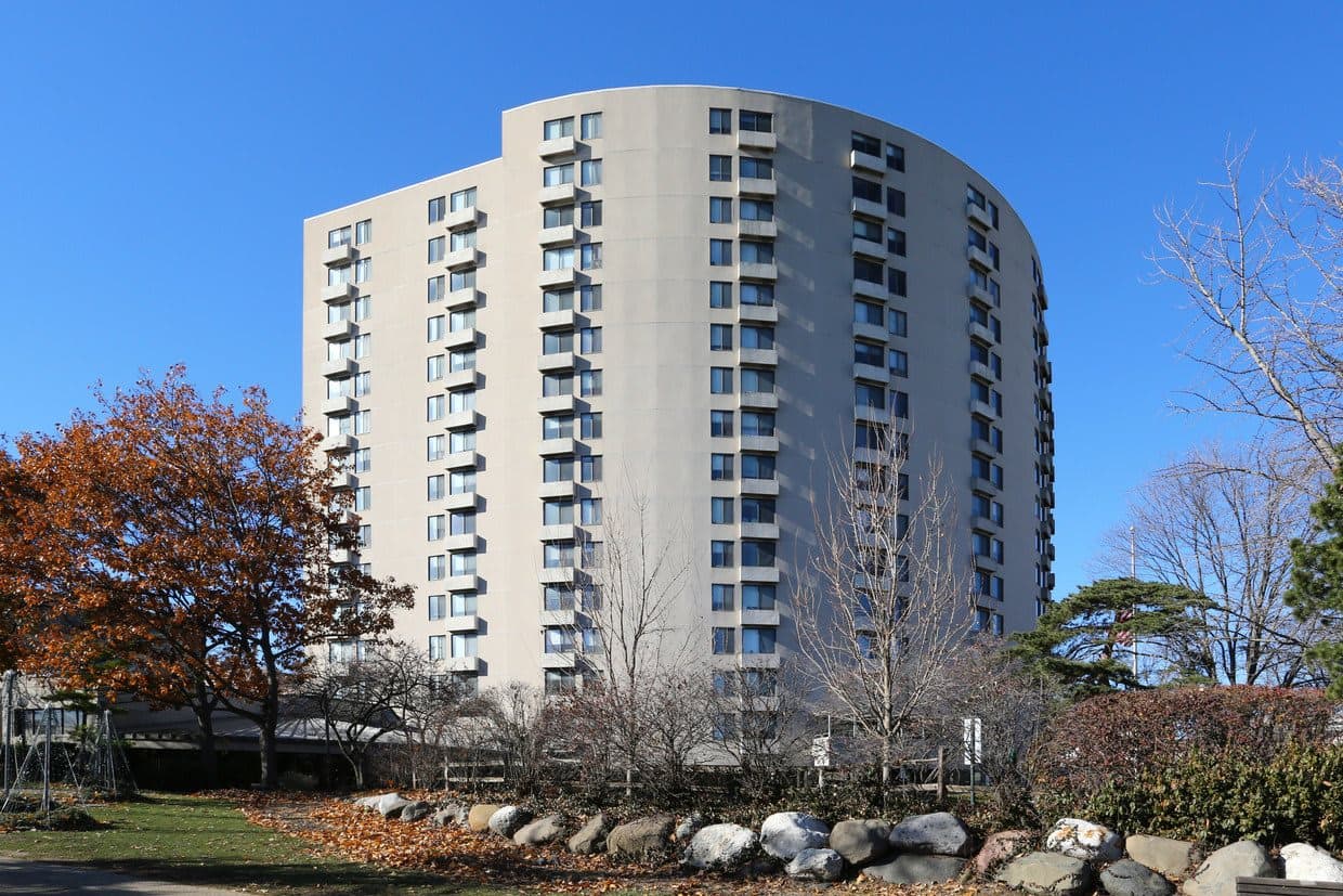 Luther Center in Rockford, IL - Main View