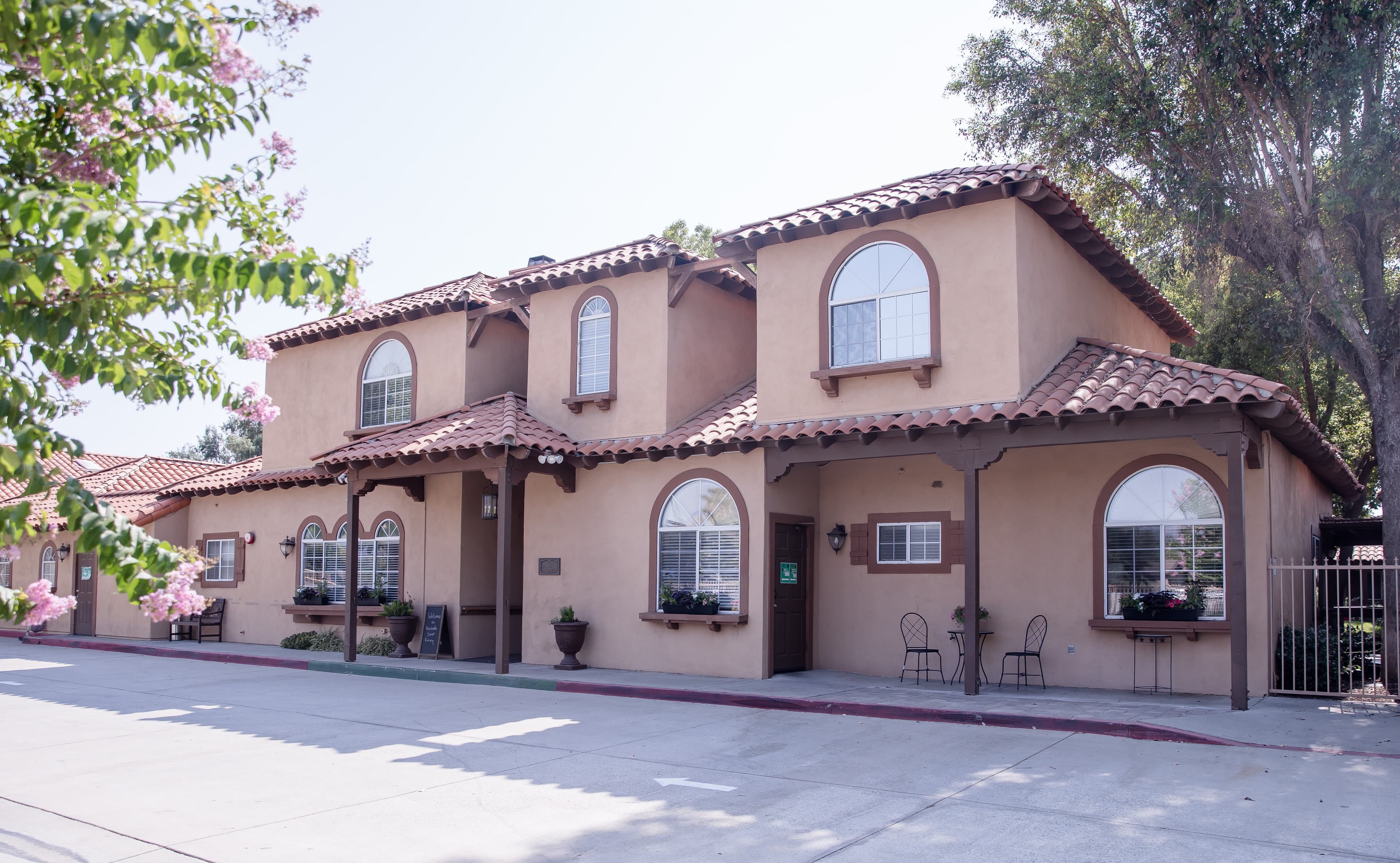 Hacienda Senior Living in Hemet, CA - Main View