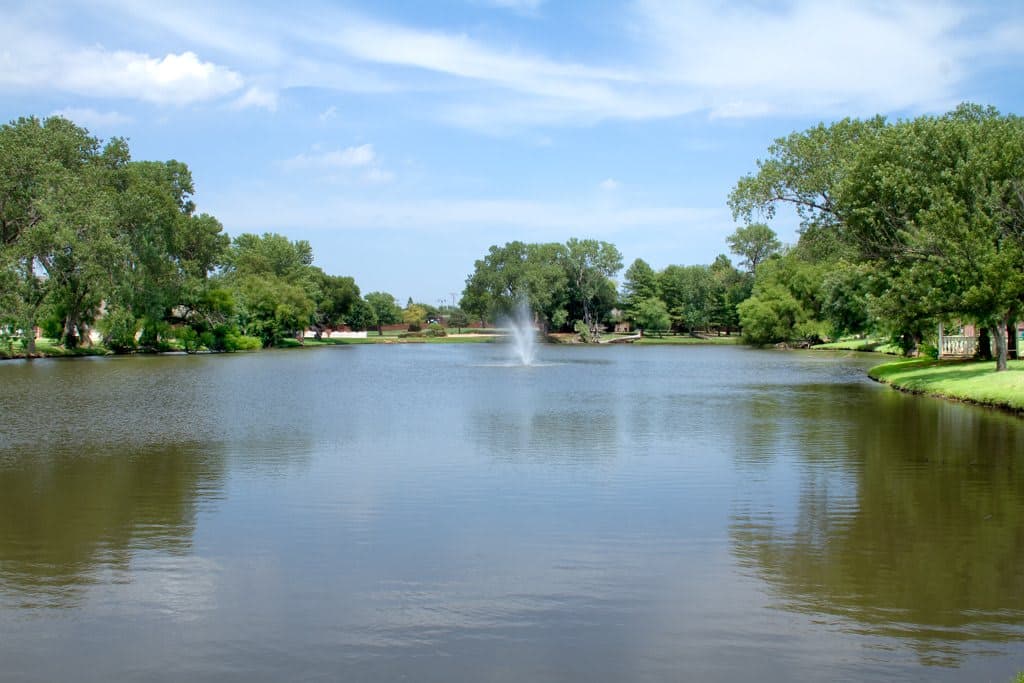 Lyndale Edmond Senior Living in Edmond, OK - Main View