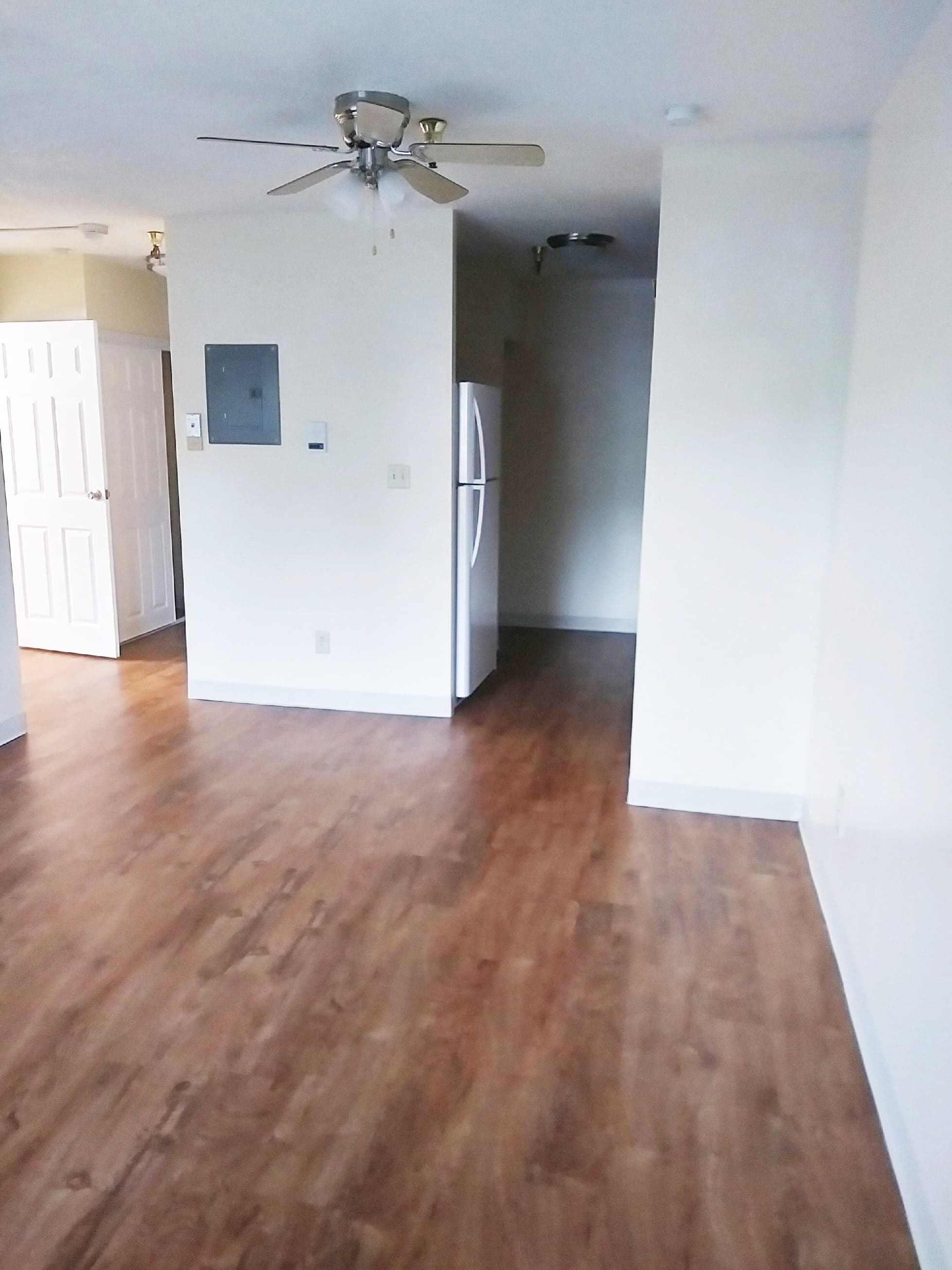 Mad River Manor in Dayton, OH - Main View