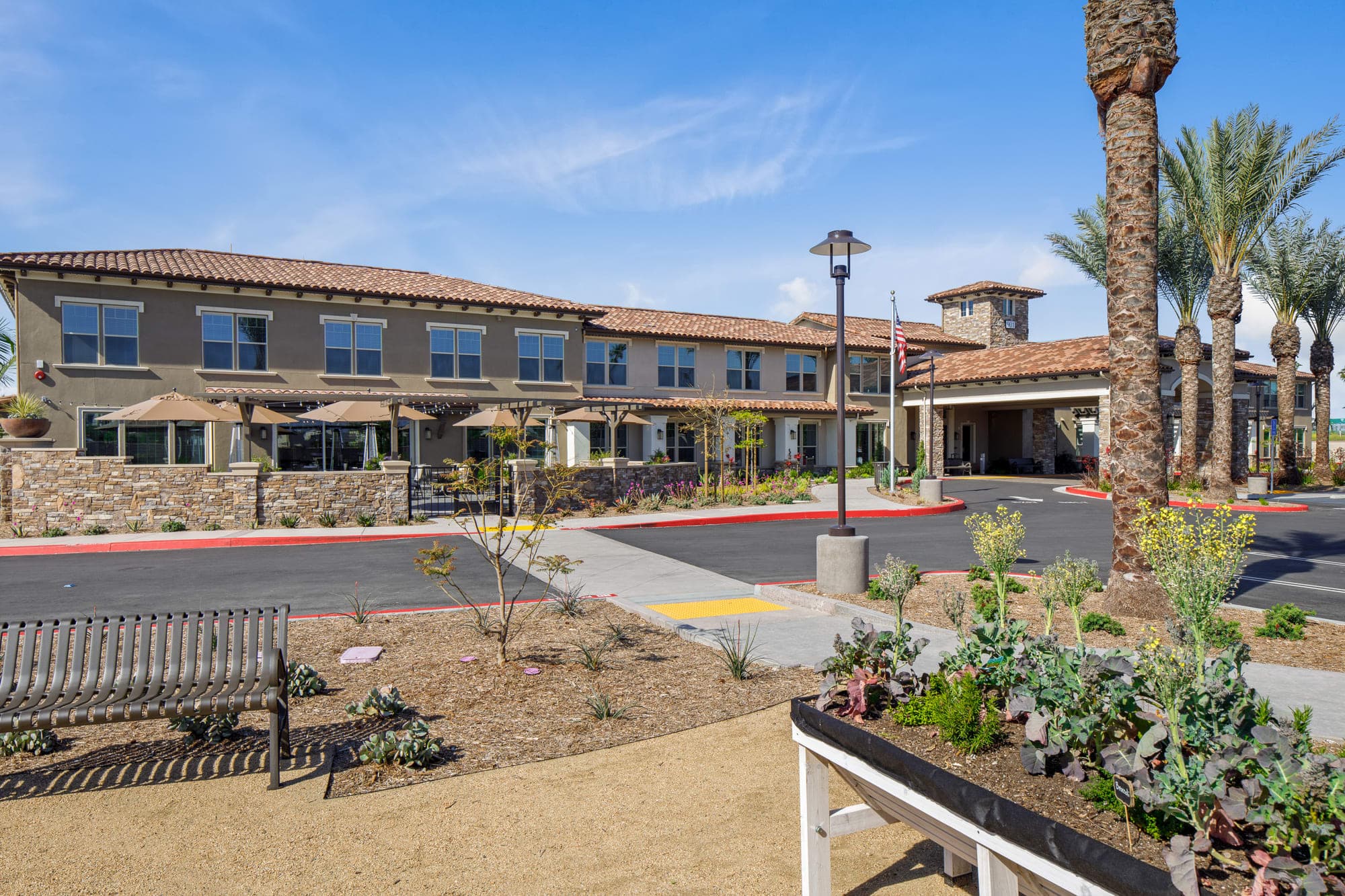 Oakmont Of Riverpark in Oxnard, CA - Main View