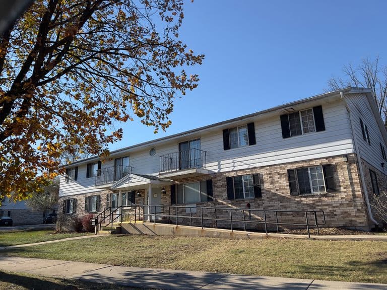 Magnolia House in Milwaukee, WI - Main View
