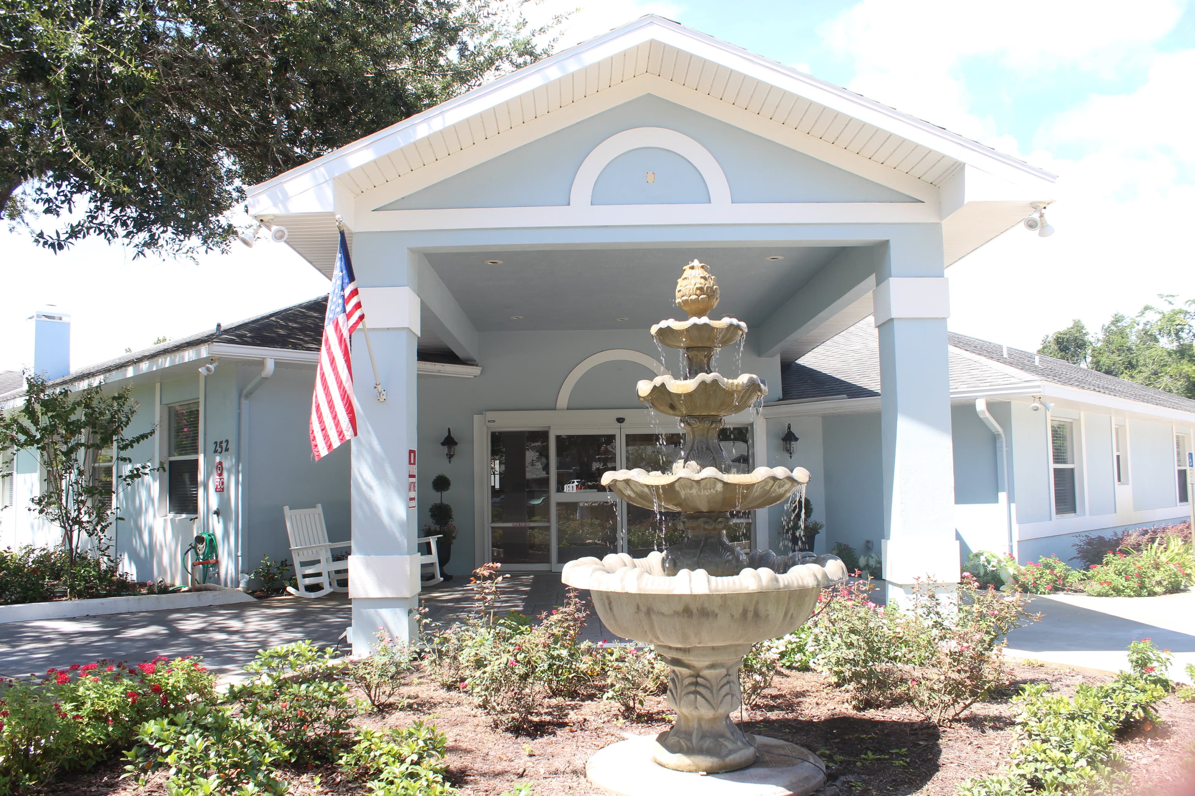 Magnolia Manor in Daytona Beach, FL - Main View