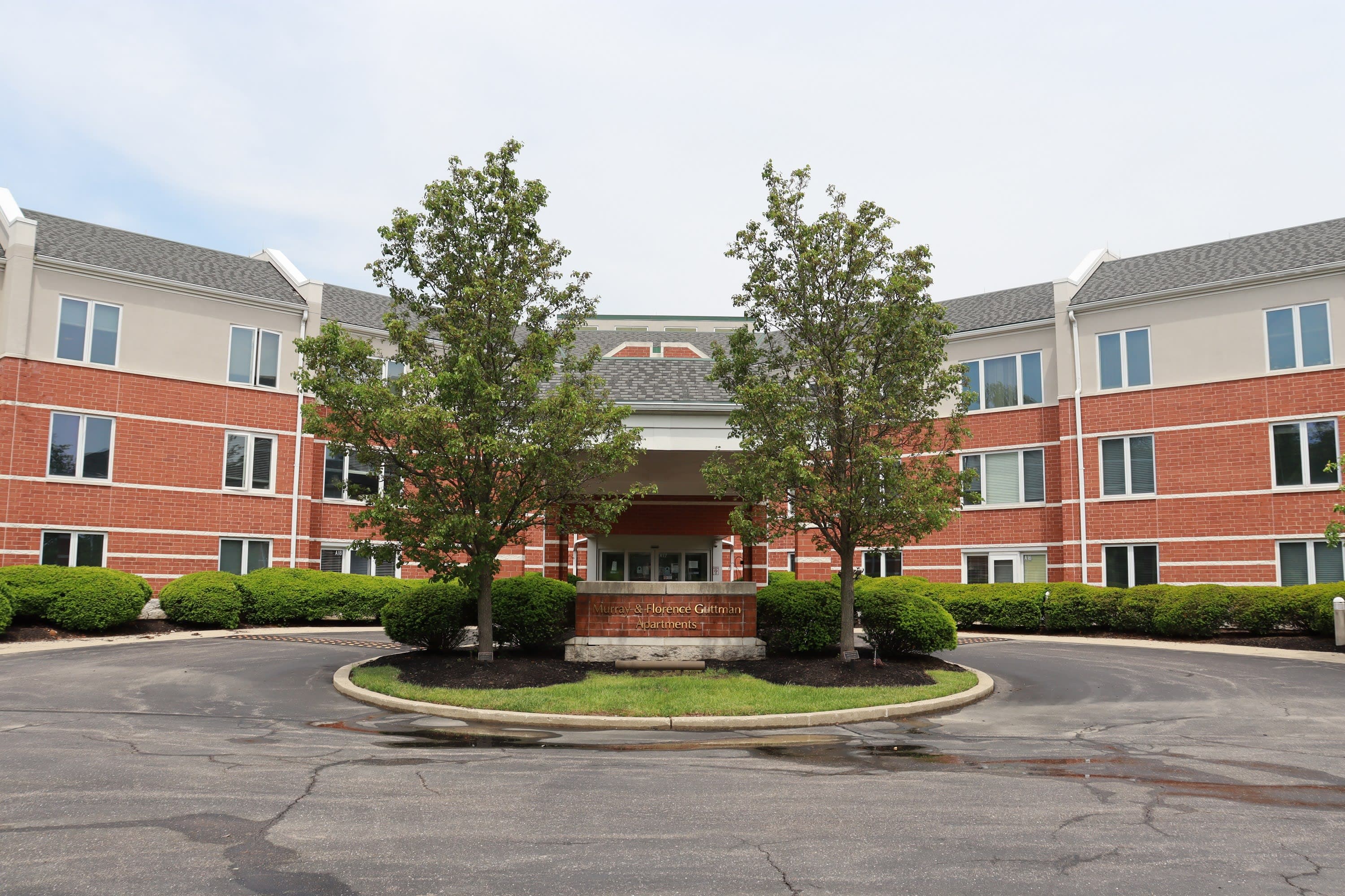 Majestic Care of Cedar Village in Mason, OH - Main View