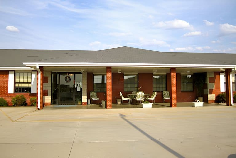 Marshfield Place in Marshfield, MO - Main View